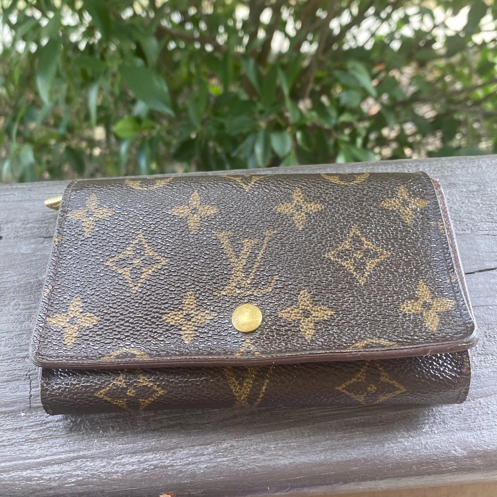 Louis Vuitton Monogram Tresor Vintage Wallet